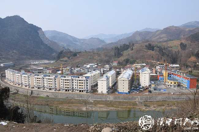 胡家壩鎮(zhèn)汪家壩村移民安置點(diǎn).JPG