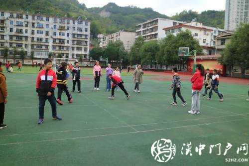 沒時間接孩子放學？略陽這所學校幫你“課后帶娃”