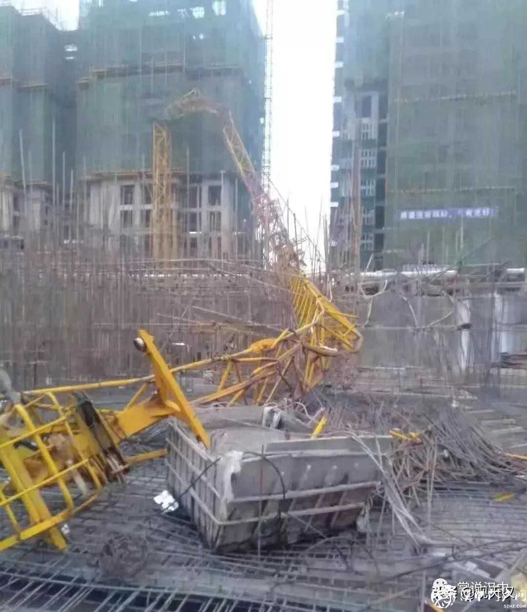 人死亡，南鄭“12.10”塔式起重機(jī)坍塌事故，一干部以玩忽職守罪被公訴"