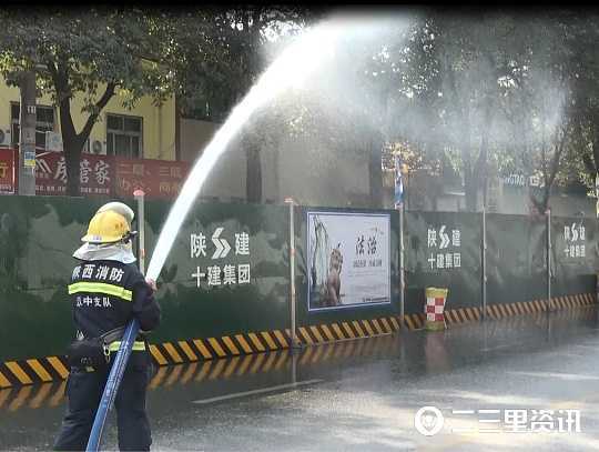 漢中城區一燃氣管道被挖破！天然氣大量泄漏，太驚險了！