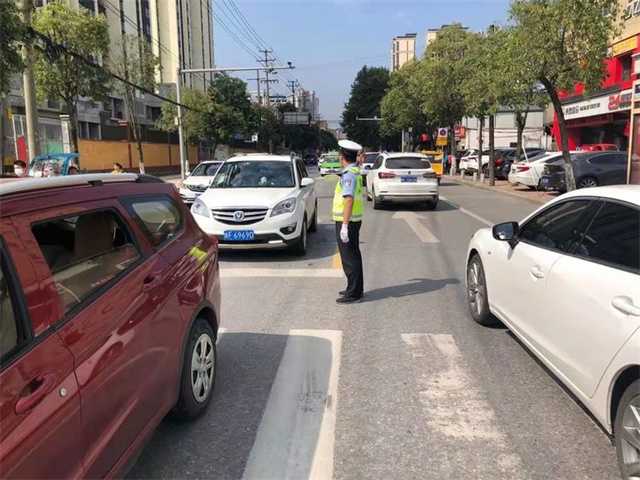 68小時堅守！漢中交警大隊圓滿完成國慶假期道路交通安保任務"