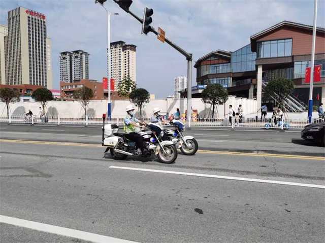 68小時堅守！漢中交警大隊圓滿完成國慶假期道路交通安保任務"