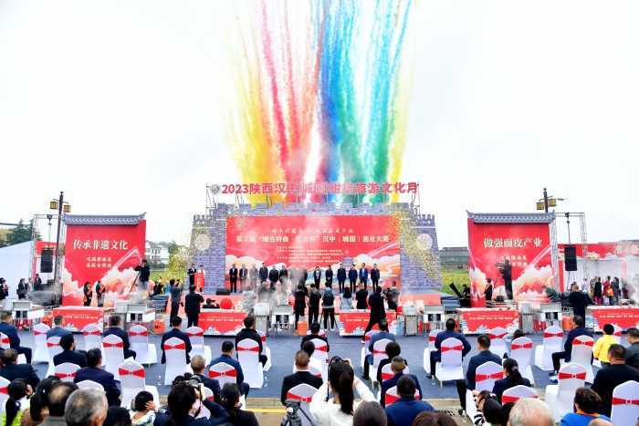 第二屆漢中(城固)面皮大賽在上元觀古鎮(zhèn)火熱啟動